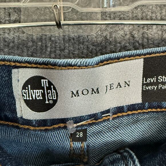 Levis SilverTab Jeans Womens 28x27 Blue Denim Denim Mom Jean High Rise - Picture 9 of 12